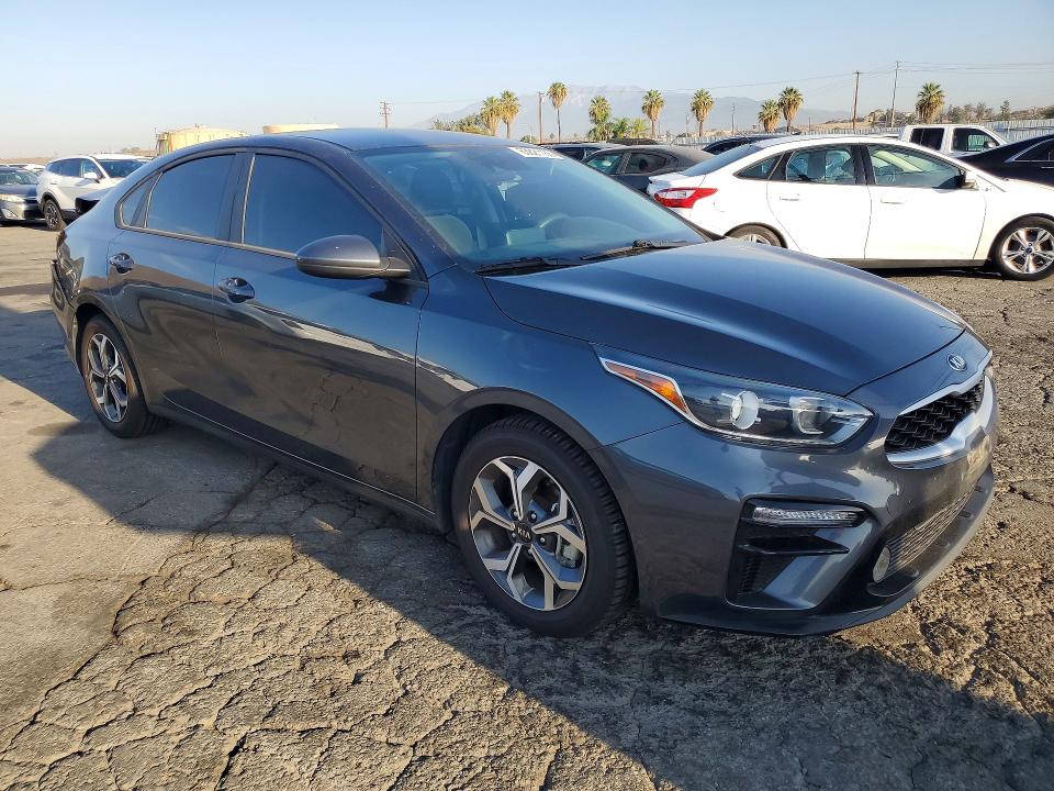 63821166 :رقم المزاد ، 3KPF24AD3ME407773 vin ، 2021 Kia Forte مزاد بيع
