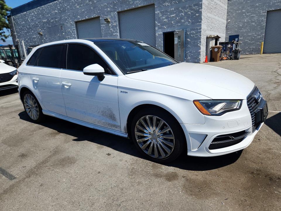 Aukcja sprzedaży 2016 Audi A3, vin: WAUTPBFFXGA097774, numer aukcji: 66776376