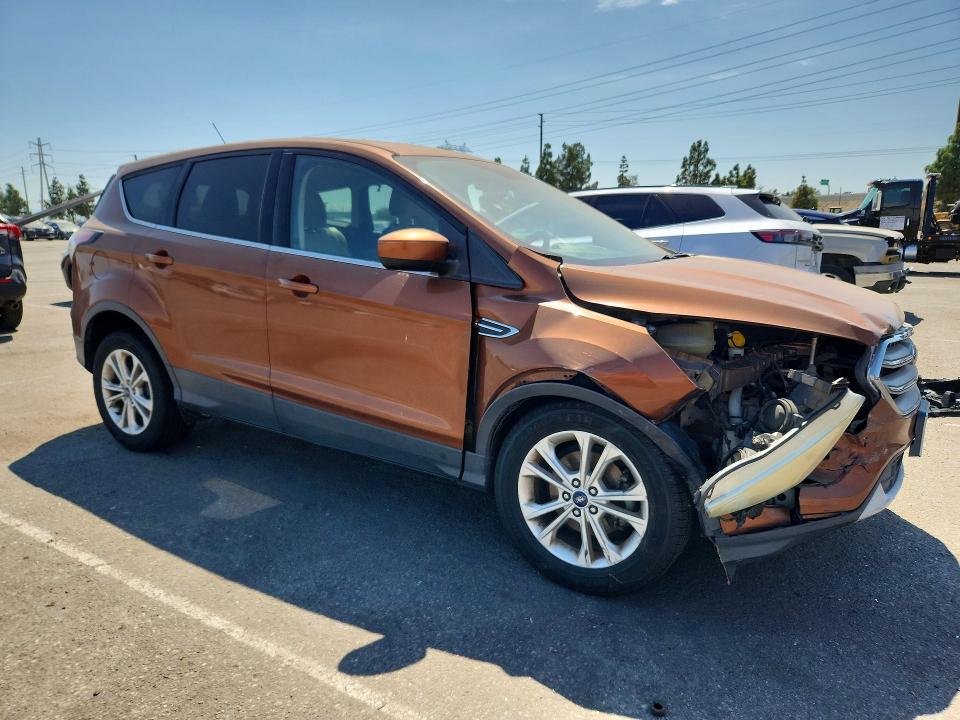 Продаж на аукціоні авто 2017 Ford Escape, vin: 1FMCU0GD0HUA54716, номер лоту: 64740236