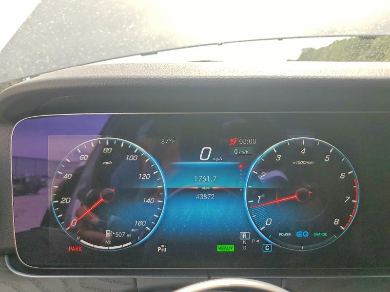 66631796 :رقم المزاد ، W1KZF5KB0MA999405 vin ، 2021 Mercedes-benz E مزاد بيع