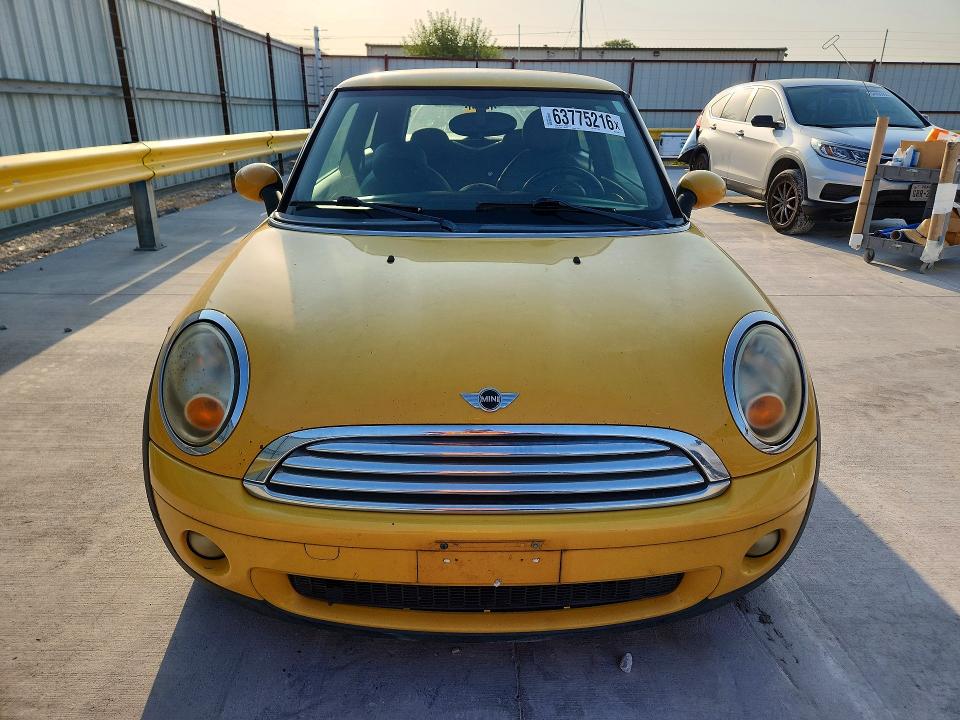 63775216 :رقم المزاد ، WMWMF33509TU70997 vin ، 2009 Mini Cooper مزاد بيع
