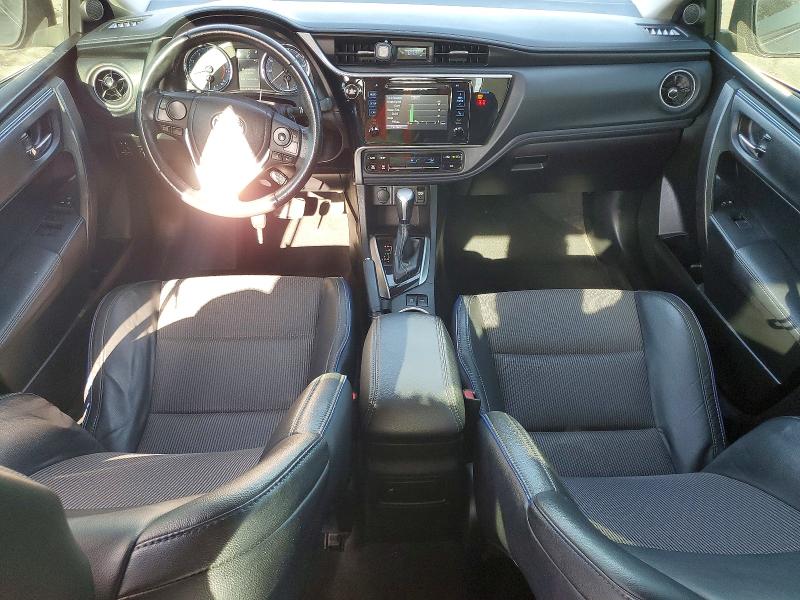 63593136 :رقم المزاد ، 5YFBURHE4JP779301 vin ، 2018 Toyota Corolla مزاد بيع