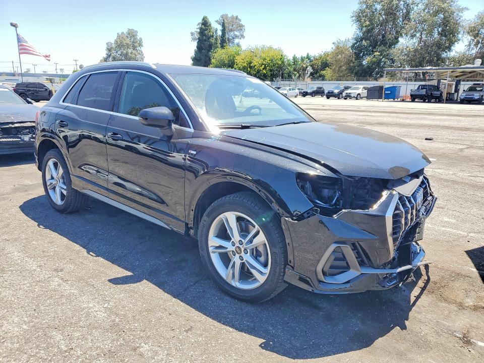 2024 Audi Q3 მანქანა იყიდება აუქციონზე, vin: WA1DECF39R1023882, აუქციონის ნომერი: 63351846
