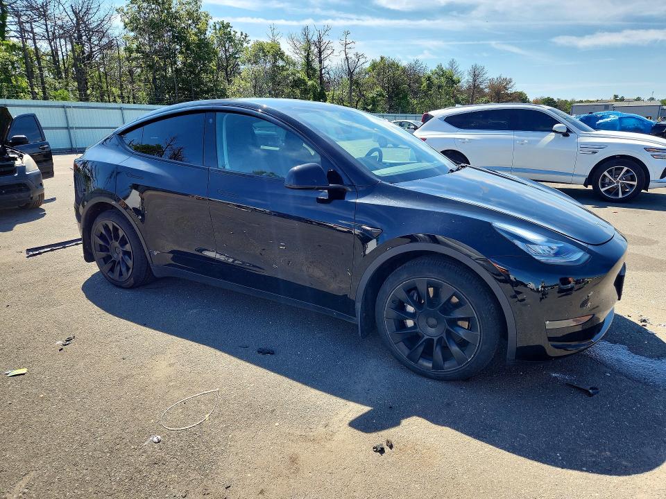 2022 Tesla Model Y მანქანა იყიდება აუქციონზე, vin: 7SAYGDEE2NA007518, აუქციონის ნომერი: 63572326