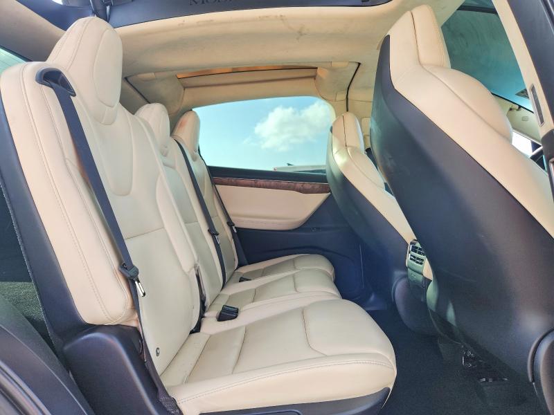 Продажа на аукционе авто 2018 Tesla Model X, vin: 5YJXCDE27JF088765, номер лота: 63222126