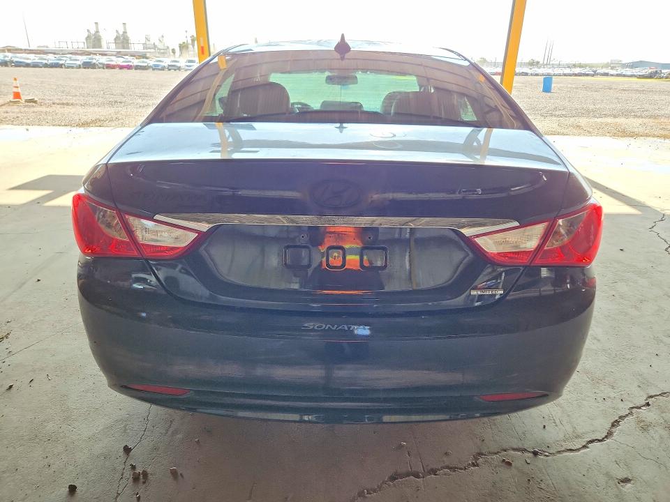 63612346 :رقم المزاد ، 5NPEC4ACXDH537626 vin ، 2013 Hyundai Sonata مزاد بيع