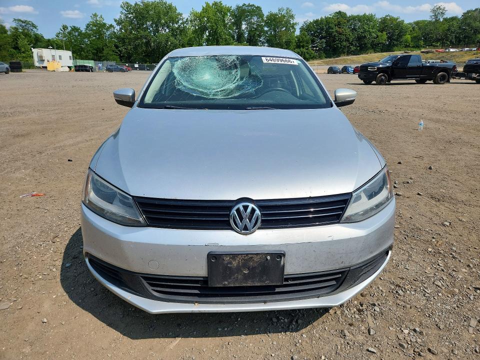 64699666 :رقم المزاد ، 3VWDZ7AJ1BM346692 vin ، 2011 Volkswagen Jetta مزاد بيع