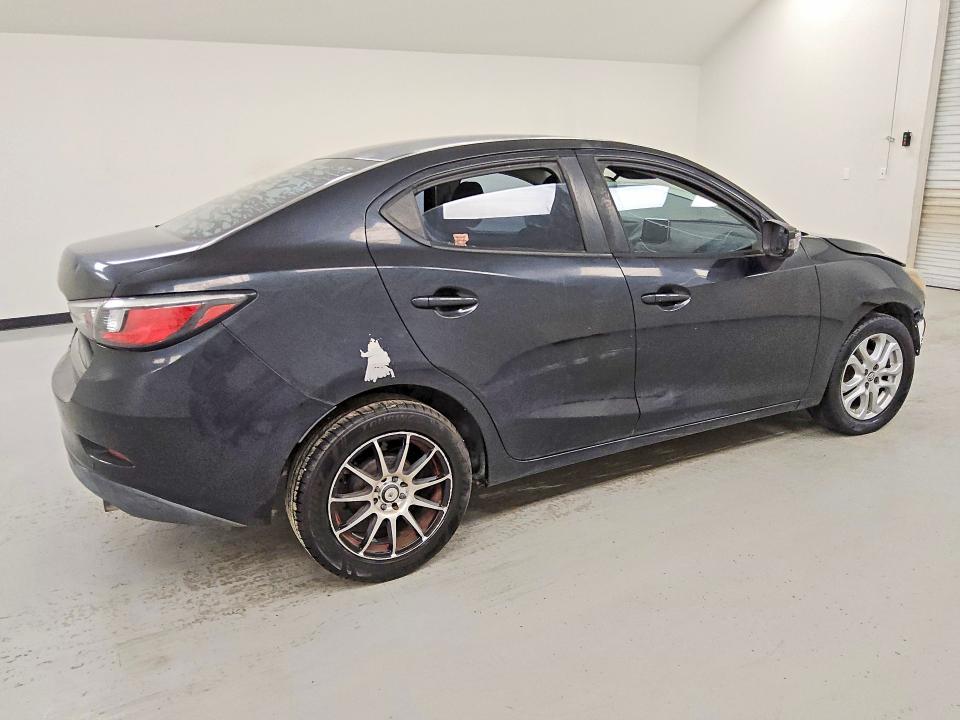 Aukcja sprzedaży 2017 Toyota Yaris Ia, vin: 3MYDLBYV0HY176456, numer aukcji: 62240776