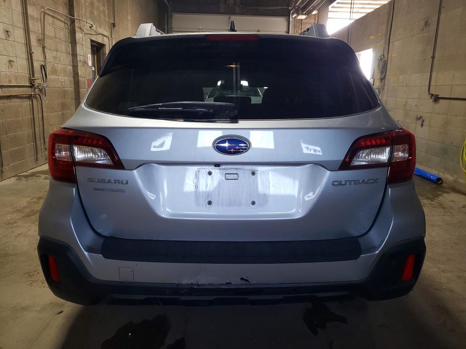 2018 Subaru Outback მანქანა იყიდება აუქციონზე, vin: 4S4BSANC7J3388402, აუქციონის ნომერი: 65350116
