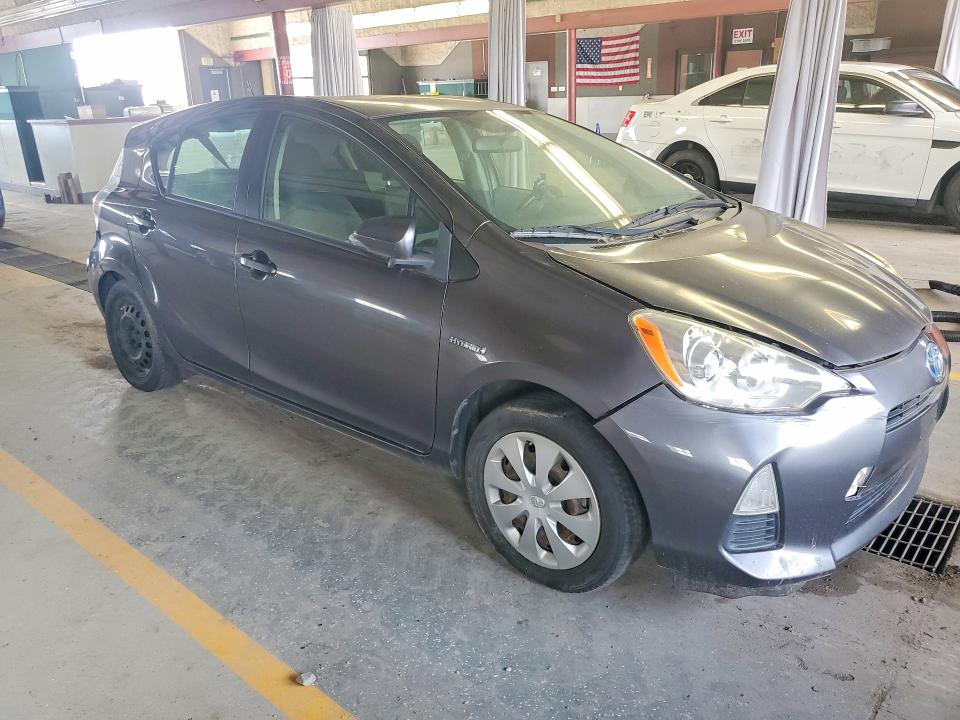 Aukcja sprzedaży 2014 Toyota Prius C, vin: JTDKDTB33E1573093, numer aukcji: 64328156