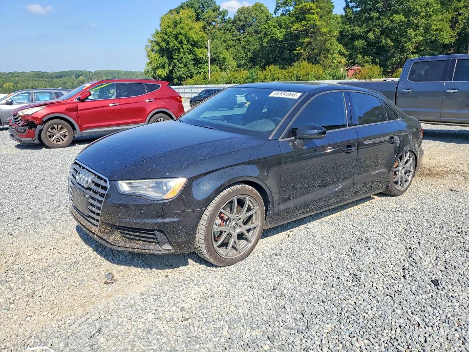 66594966 :رقم المزاد ، WAUBFGFF1F1130557 vin ، 2015 Audi A3 مزاد بيع