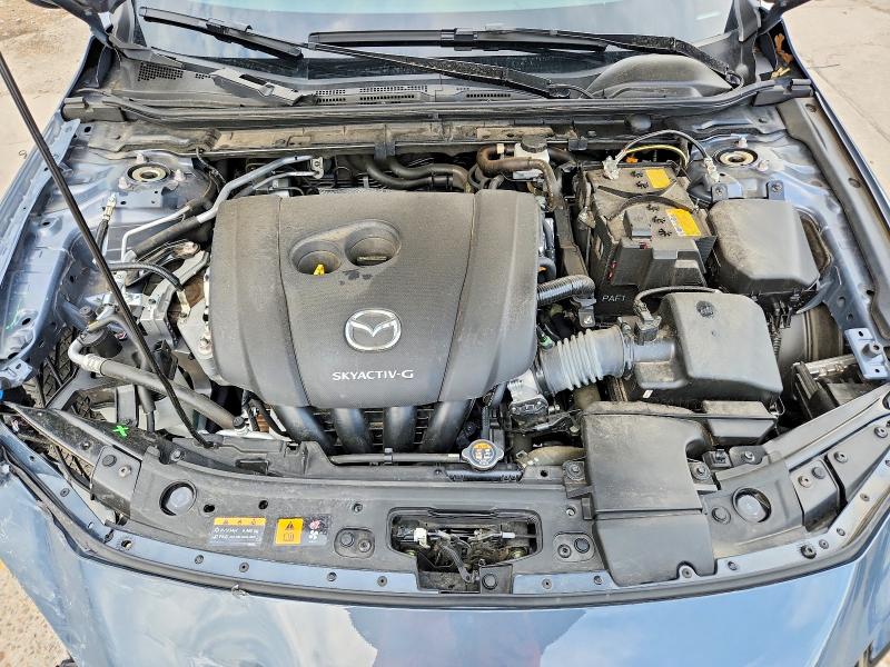 64617656 :رقم المزاد ، JM1BPAML7N1522284 vin ، 2022 Mazda 3 مزاد بيع