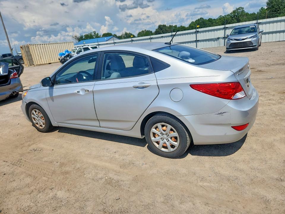 2012 Hyundai Accent მანქანა იყიდება აუქციონზე, vin: KMHCT4AE5CU202945, აუქციონის ნომერი: 64595106
