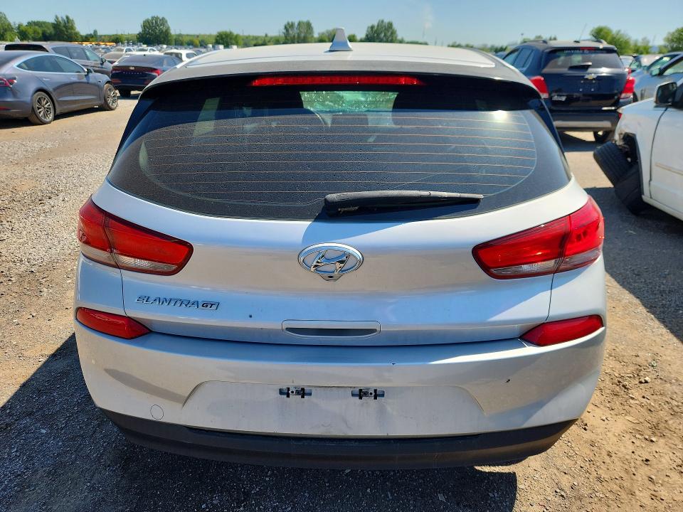 Продаж на аукціоні авто 2018 Hyundai Elantra Gt, vin: KMHH35LE4JU056754, номер лоту: 63498126