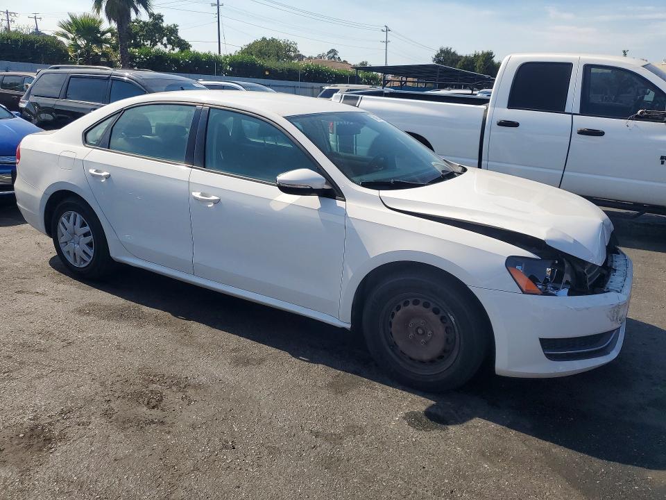 64950436 :رقم المزاد ، 1VWAP7A34CC083532 vin ، 2012 Volkswagen Passat مزاد بيع