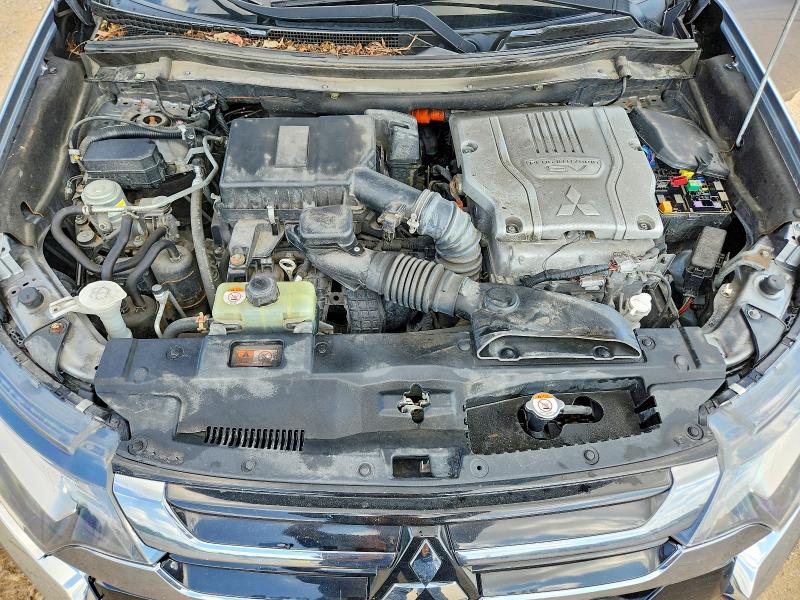 2018 Mitsubishi Outlander მანქანა იყიდება აუქციონზე, vin: JA4J24A5XJZ030372, აუქციონის ნომერი: 63582226