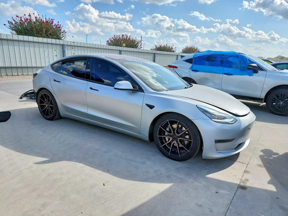 Продаж на аукціоні авто 2018 Tesla Model 3, vin: 5YJ3E1EB1JF084735, номер лоту: 64326476