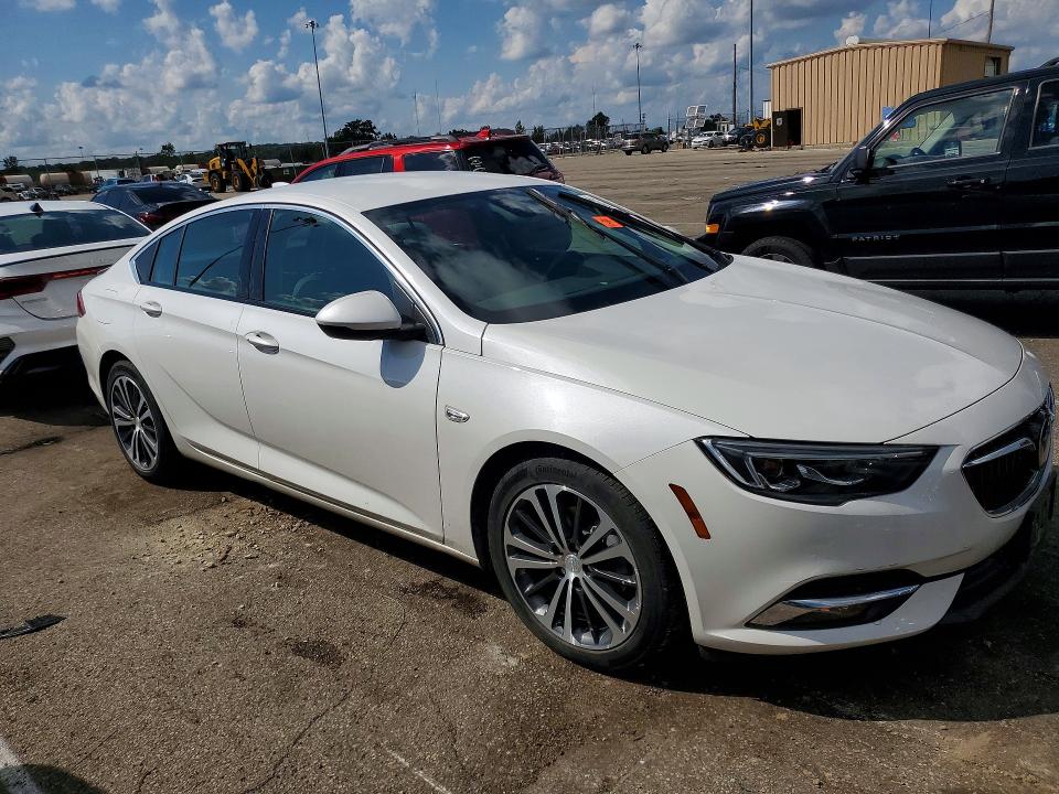65615026 :رقم المزاد ، W04GP6SX4J1055225 vin ، 2018 Buick Regal مزاد بيع