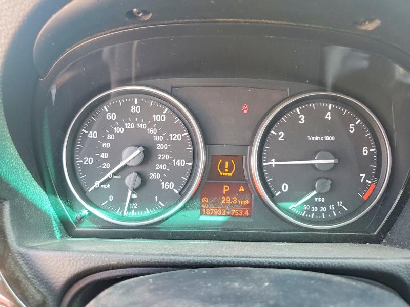 64551936 :رقم المزاد ، WBAPH7G51ANM52753 vin ، 2010 Bmw 328 مزاد بيع