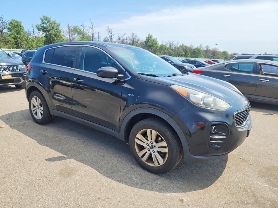 65143386 :رقم المزاد ، KNDPMCAC9H7219751 vin ، 2017 Kia Sportage مزاد بيع