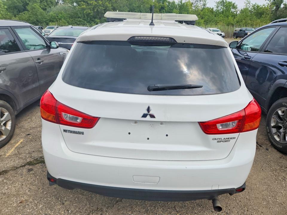 Продаж на аукціоні авто 2015 Mitsubishi Outlander Sport, vin: 4A4AP3AU2FE015803, номер лоту: 61390346