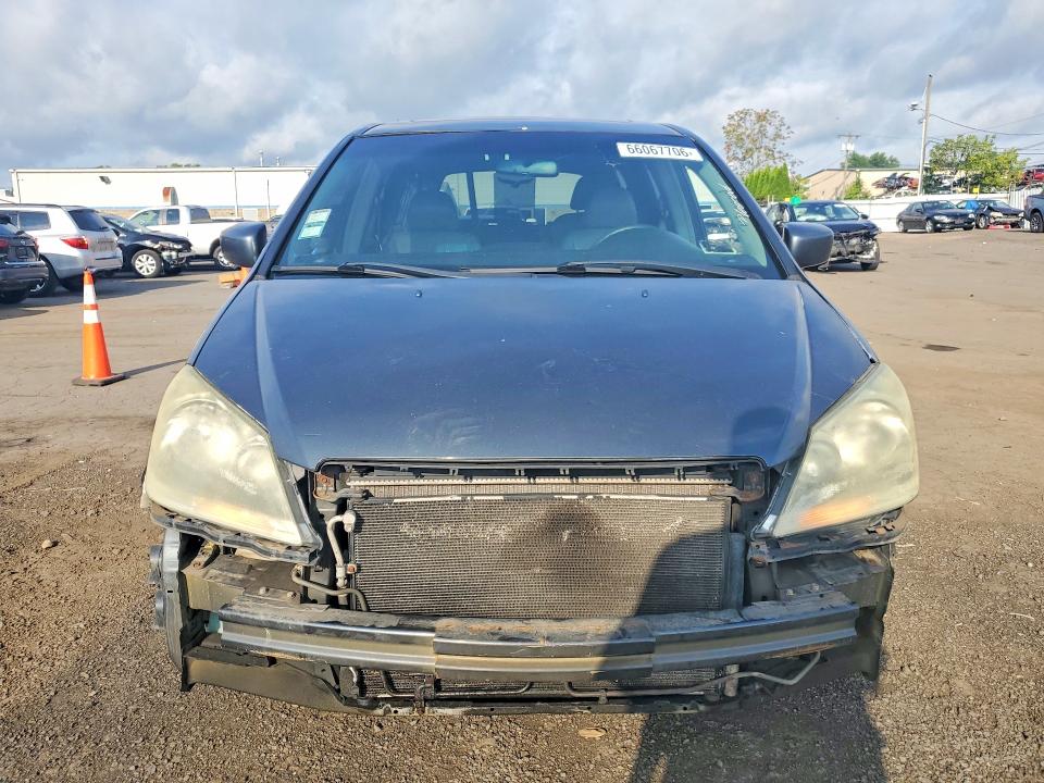 66067706 :رقم المزاد ، 5FNRL38645B050885 vin ، 2005 Honda Odyssey مزاد بيع
