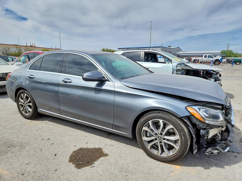 67155846 :رقم المزاد ، 55SWF4JB9JU260110 vin ، 2018 Mercedes-benz C مزاد بيع