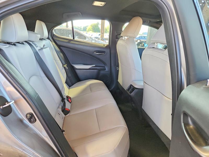 65388516 :رقم المزاد ، JTHP3JBH9N2056530 vin ، 2022 Lexus Ux 200 مزاد بيع