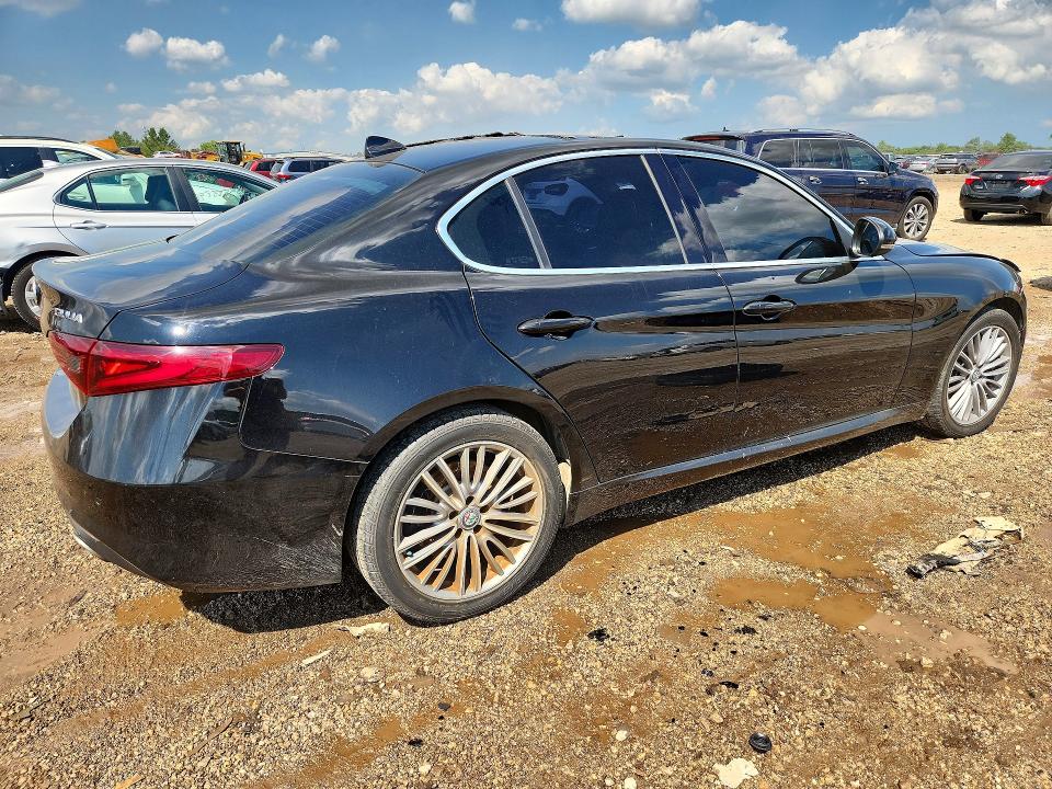 Продаж на аукціоні авто 2017 Alfa Romeo Giulia, vin: ZARFAEEN7H7556310, номер лоту: 63797436