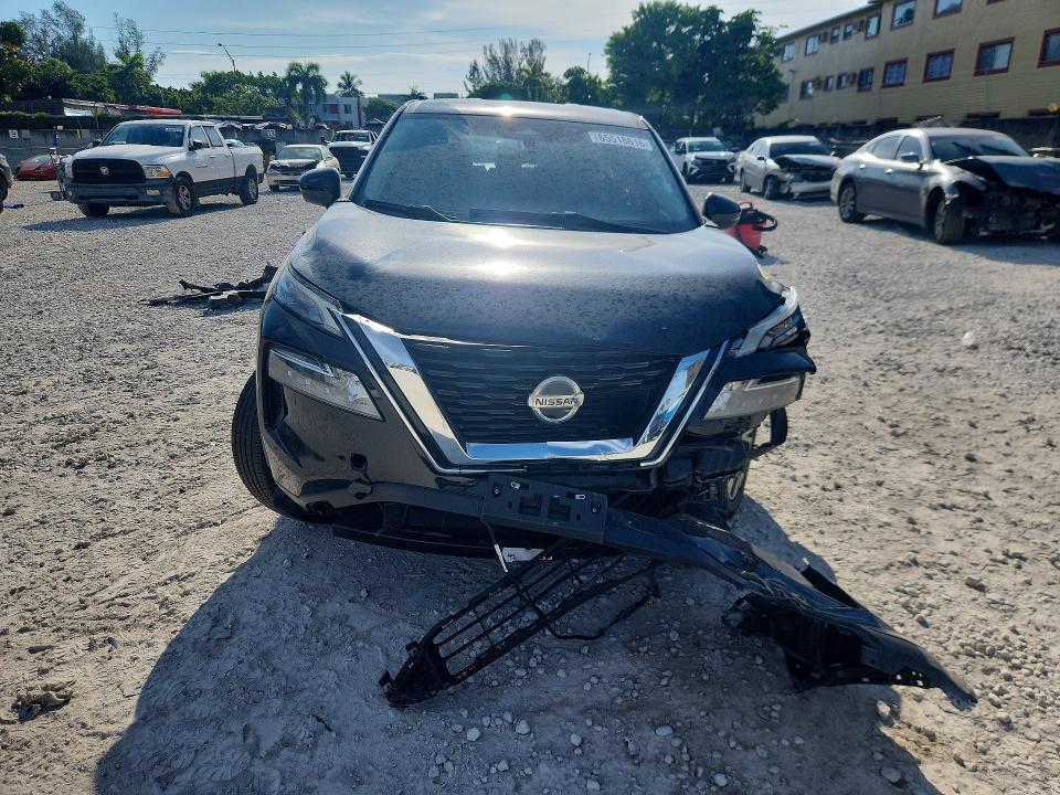 65518616 :رقم المزاد ، 5N1AT3BB7MC806221 vin ، 2021 Nissan Rogue مزاد بيع