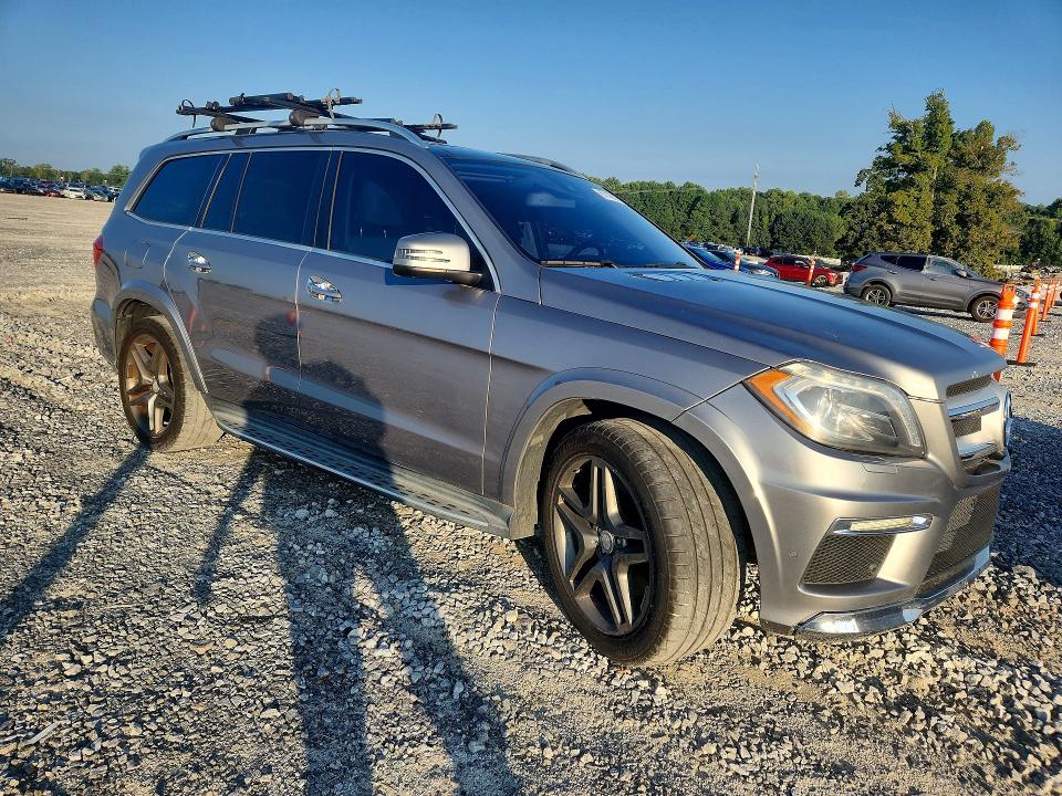 67145876 :رقم المزاد ، 4JGDF7DE9FA481007 vin ، 2015 Mercedes-benz Gl مزاد بيع