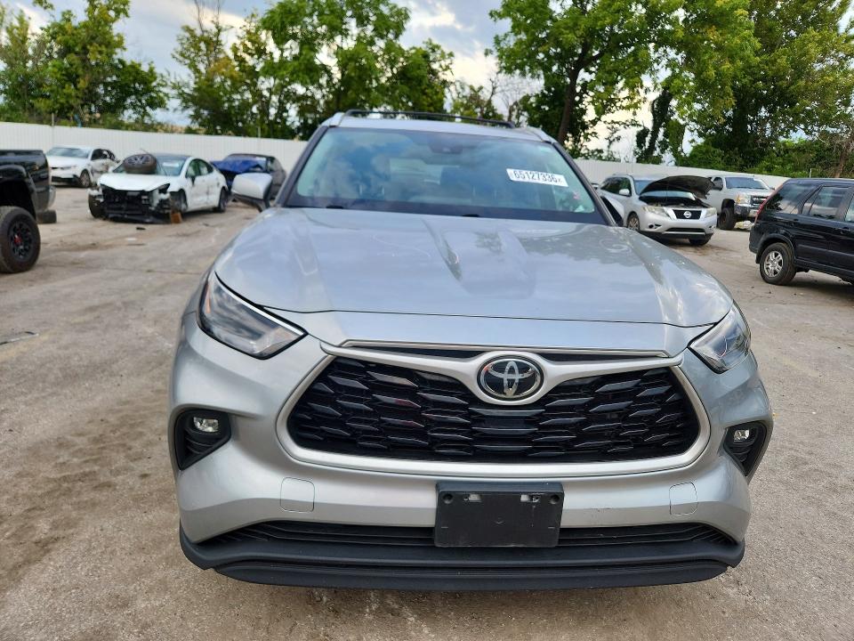 Продаж на аукціоні авто 2022 Toyota Highlander, vin: 5TDGZRBH7NS582422, номер лоту: 65127336