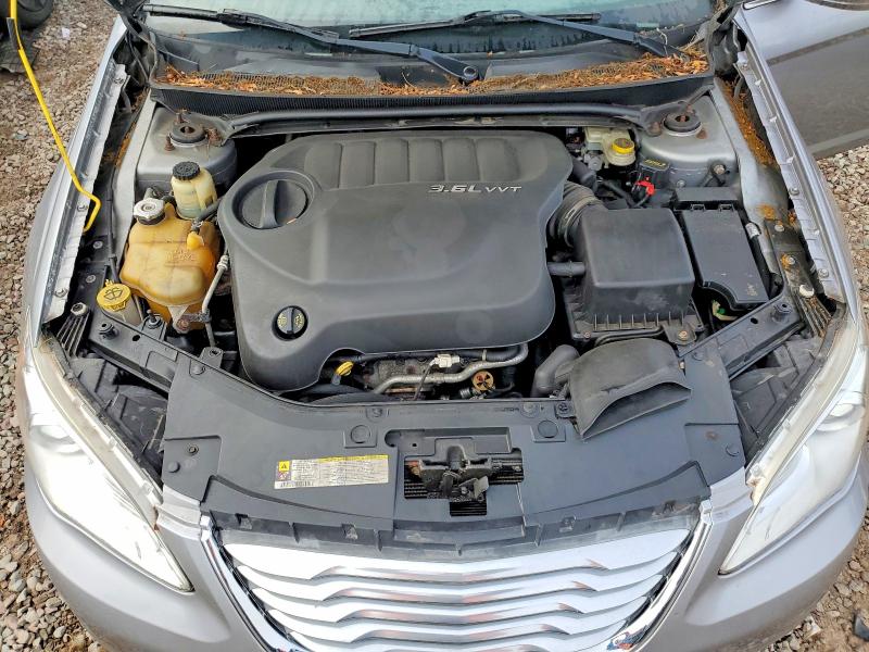 65579016 :رقم المزاد ، 1C3CCBCG2DN612545 vin ، 2013 Chrysler 200 مزاد بيع