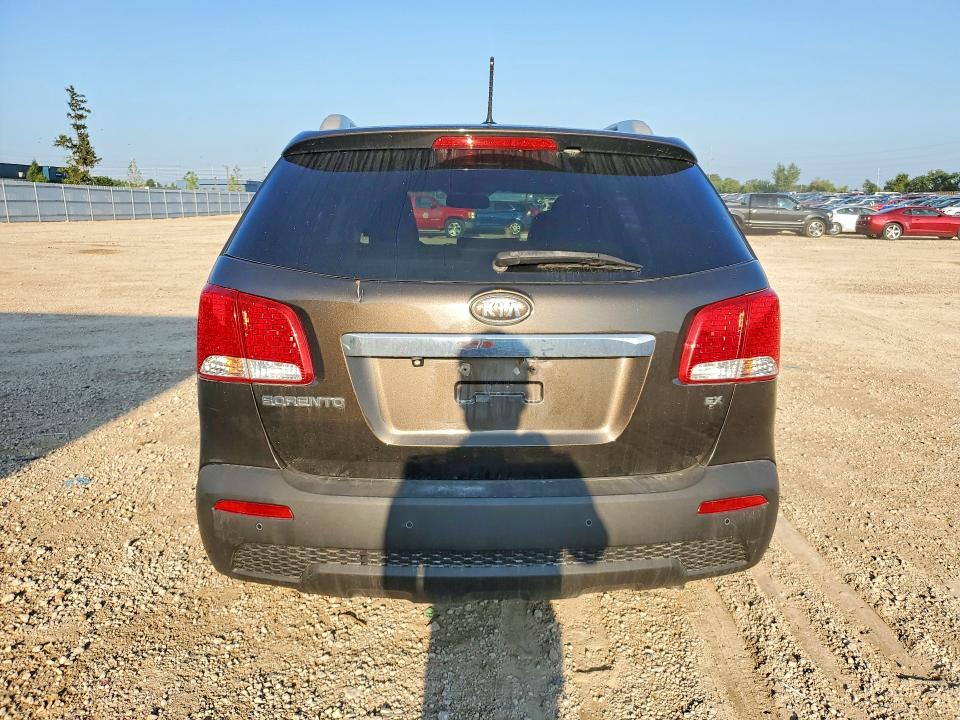 65813146 :رقم المزاد ، 5XYKUCA66CG220596 vin ، 2012 Kia Sorento مزاد بيع