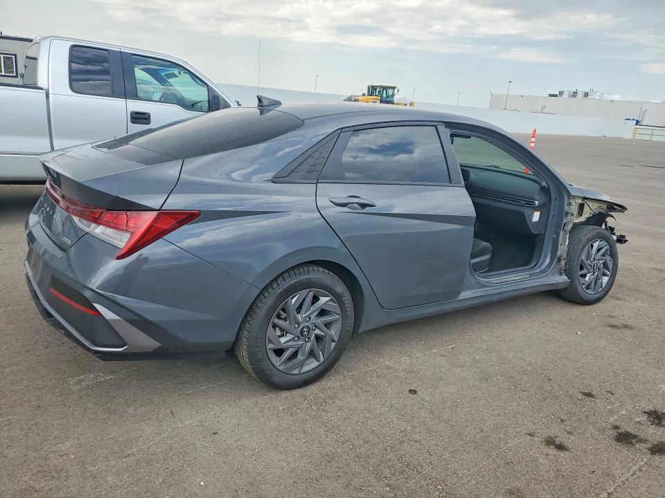 2025 Hyundai Elantra Hybrid მანქანა იყიდება აუქციონზე, vin: KMHLM4DJ8SU131695, აუქციონის ნომერი: 64590406