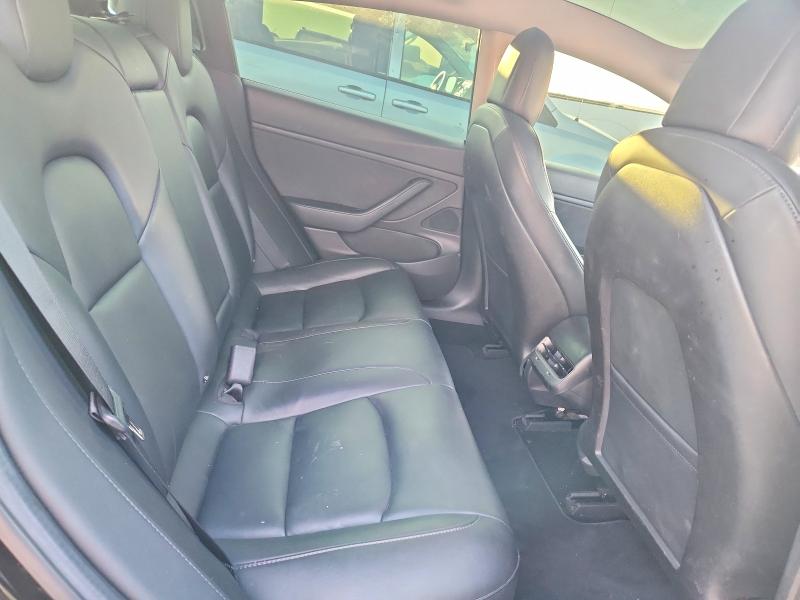 Продажа на аукционе авто 2018 Tesla Model 3, vin: 5YJ3E1EA2JF172376, номер лота: 63414176