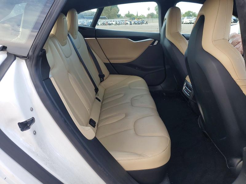 Продажа на аукционе авто 2015 Tesla Model S, vin: 5YJSA1V43FF100935, номер лота: 64907856