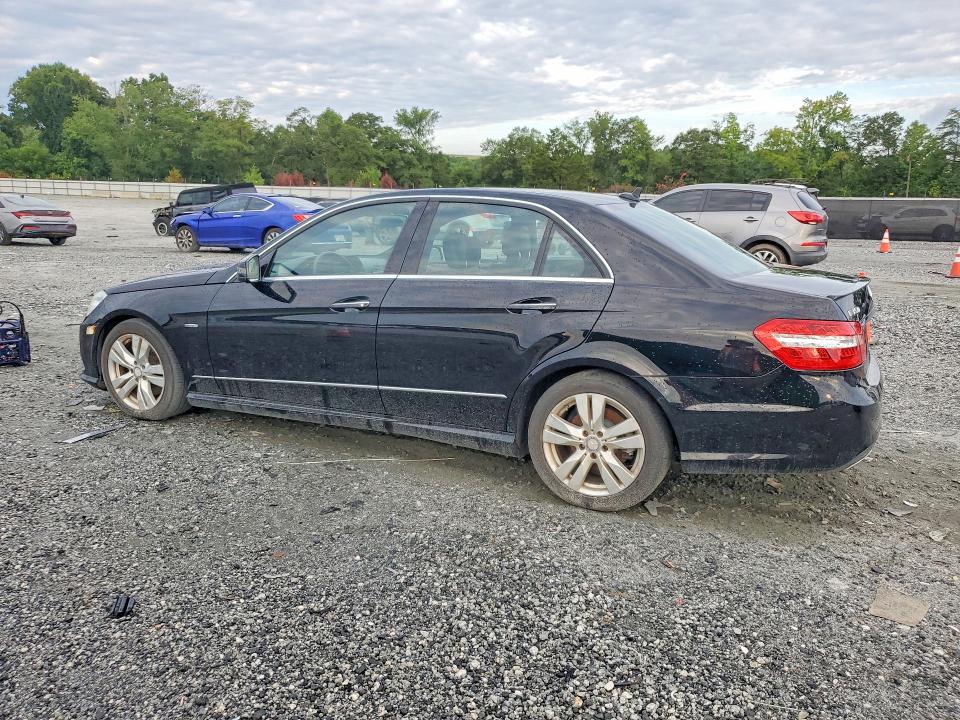 64967316 :رقم المزاد ، WDDHF2EB6BA455817 vin ، 2011 Mercedes-benz E مزاد بيع
