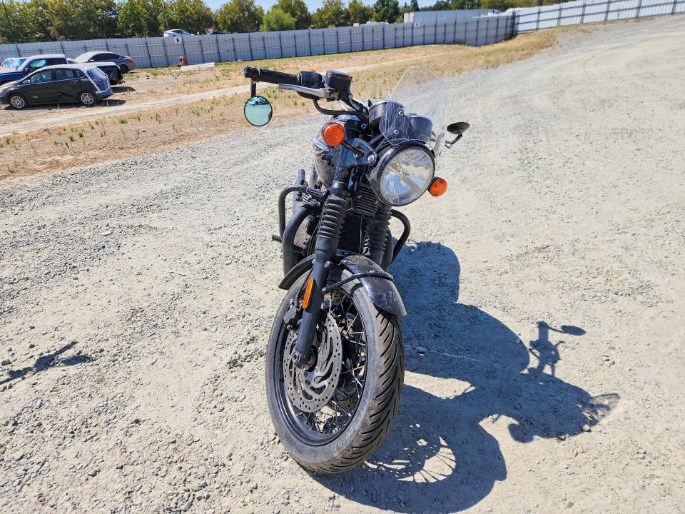 64935916 :رقم المزاد ، SMTD40HL0JT849244 vin ، 2018 Triumph Motorcycle Bonneville مزاد بيع