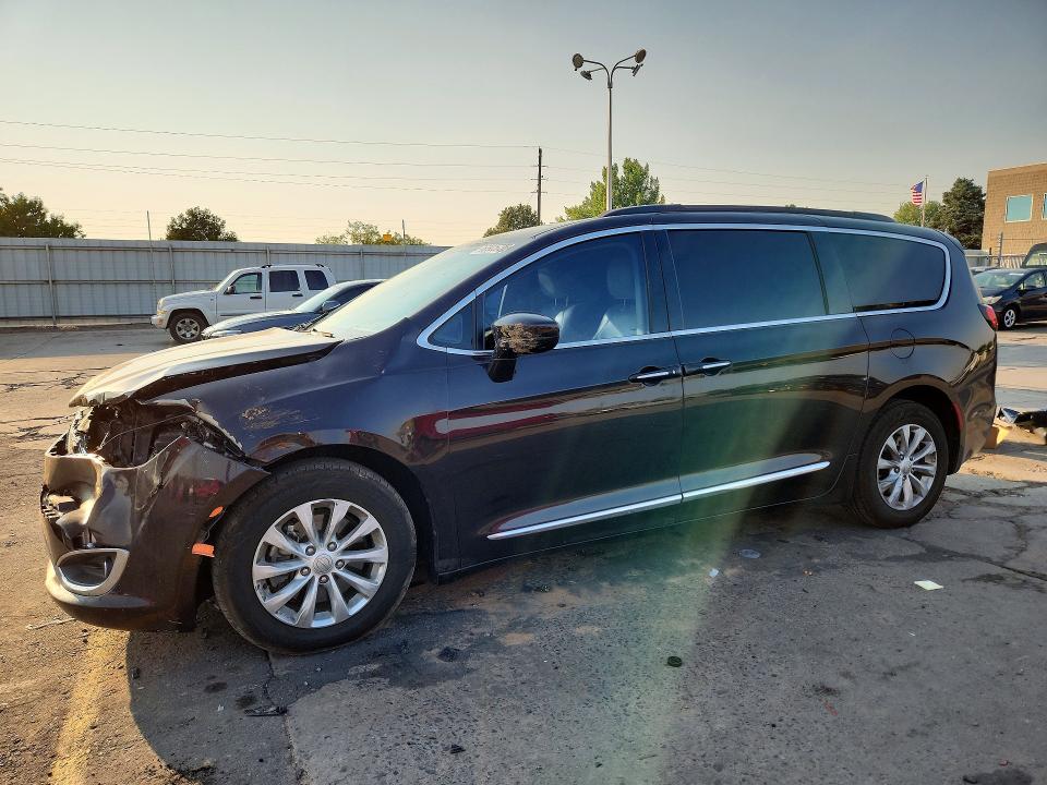 Aukcja sprzedaży 2017 Chrysler Pacifica, vin: 2C4RC1BG9HR576718, numer aukcji: 63925736