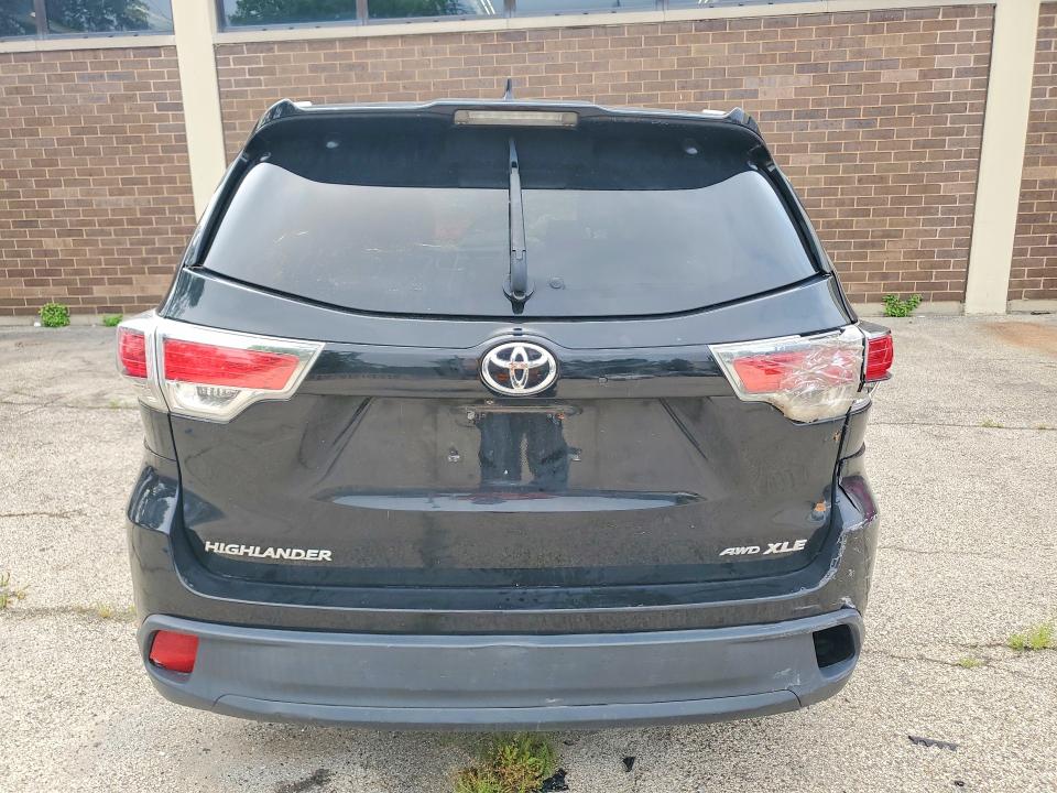Продажа на аукционе авто 2014 Toyota Highlander, vin: 5TDJKRFHXES065202, номер лота: 63844286
