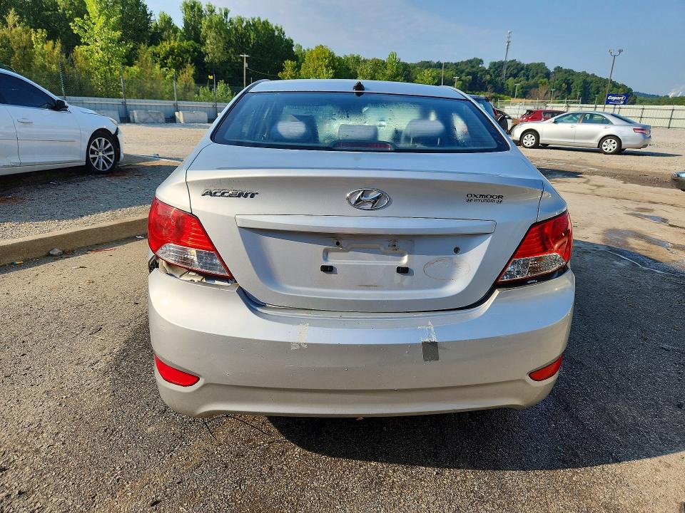 2013 Hyundai Accent მანქანა იყიდება აუქციონზე, vin: KMHCT4AE7DU556208, აუქციონის ნომერი: 64228926