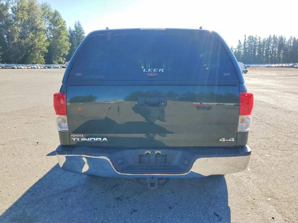 64546796 :رقم المزاد ، 5TFUY5F18AX095875 vin ، 2010 Toyota Tundra مزاد بيع