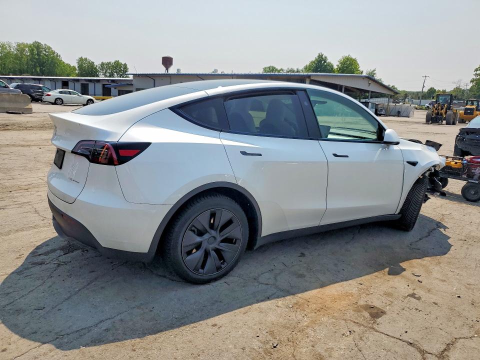 Auction sale of the 2025 Tesla Model Y, vin: 7SAYGAEE7SF288311, lot number: 64292576