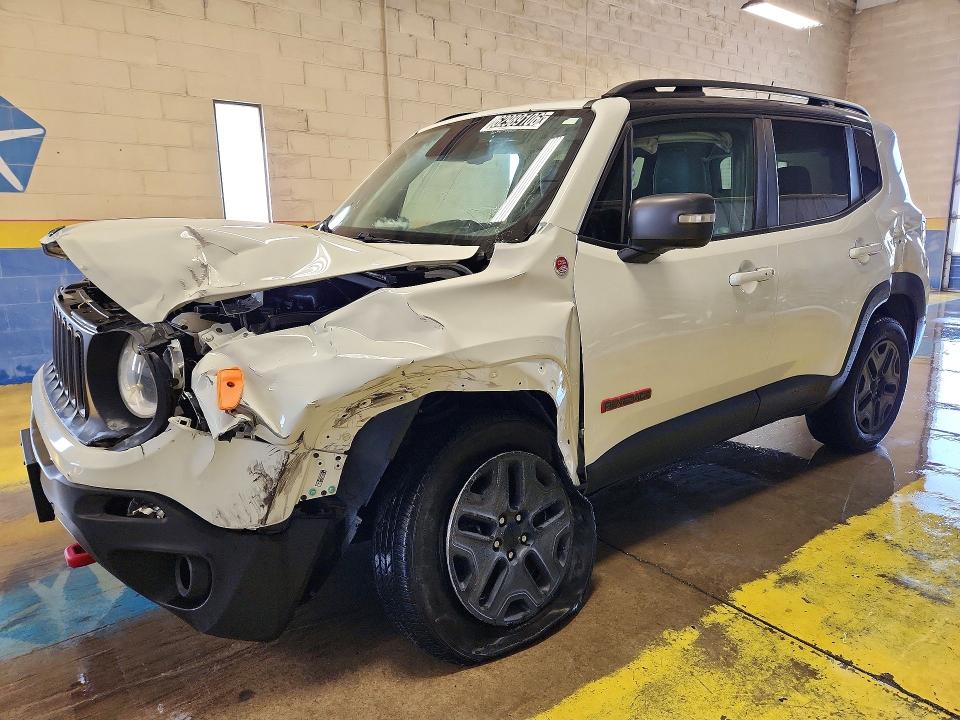 62989106 :رقم المزاد ، ZACCJBCB3JPH41385 vin ، 2018 Jeep Renegade مزاد بيع
