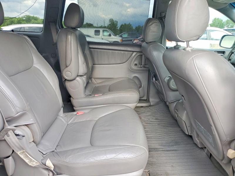 2004 Toyota Sienna მანქანა იყიდება აუქციონზე, vin: 5TDZA22C94S121040, აუქციონის ნომერი: 64276476