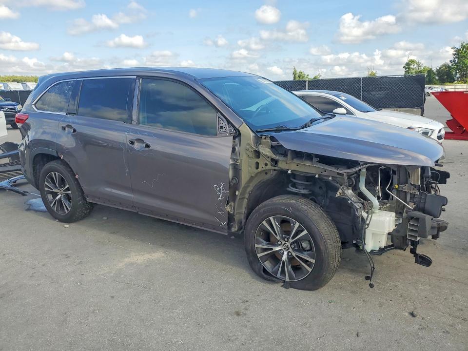 64815656 :رقم المزاد ، 5TDZARFHXKS060857 vin ، 2019 Toyota Highlander مزاد بيع