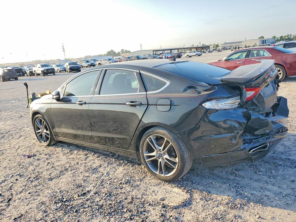 62795446 :رقم المزاد ، 3FA6P0K91FR102892 vin ، 2015 Ford Fusion مزاد بيع