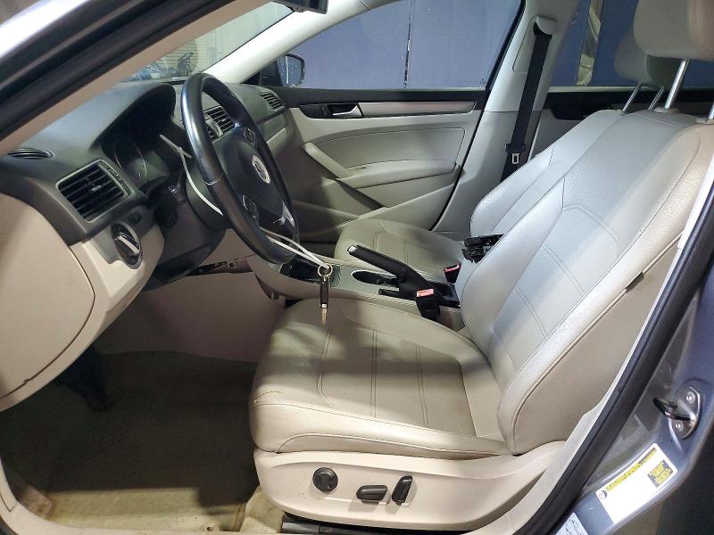 64558206 :رقم المزاد ، 1VWBN7A32EC058805 vin ، 2014 Volkswagen Passat مزاد بيع