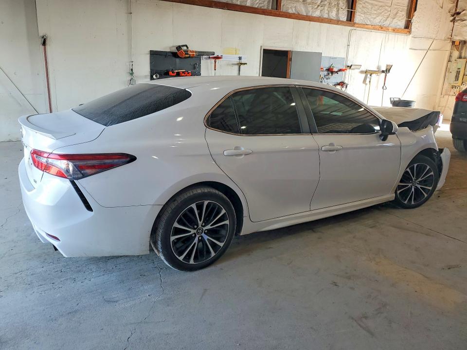 Продаж на аукціоні авто 2018 Toyota Camry, vin: 4T1B11HK9JU065579, номер лоту: 66797396
